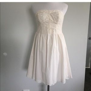 Xhilaration Dress Woman’s Large Strapless Eyelet Fit flare Smocked scalloped hem